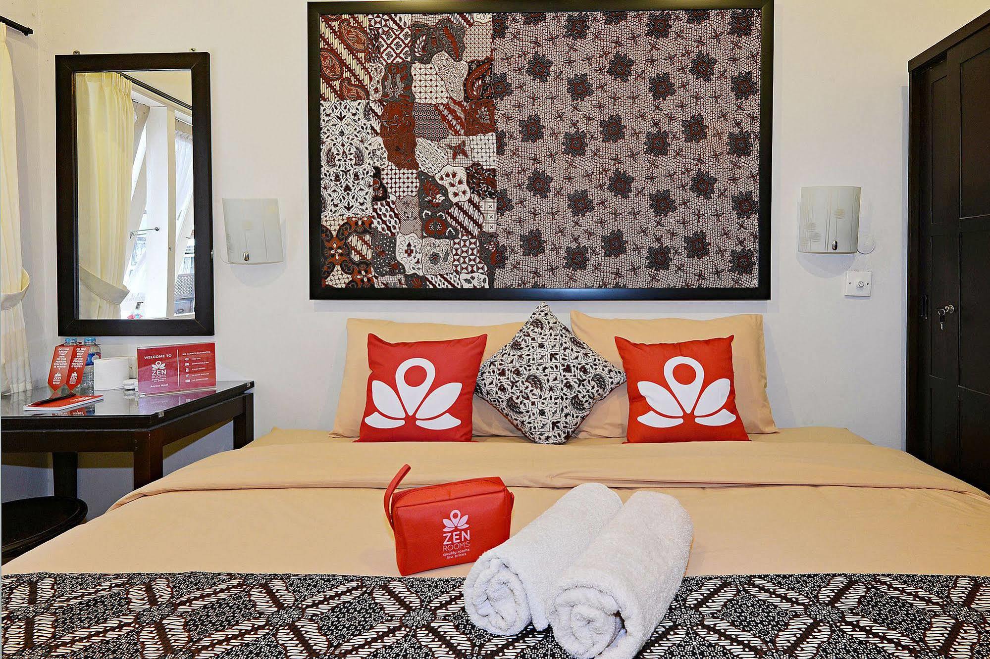 Zen Rooms Panembahan Kraton Yogyakarta Exterior photo
